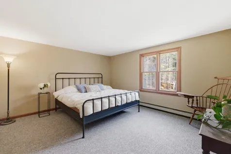 66 Lyford Road Brookfield NH 03872