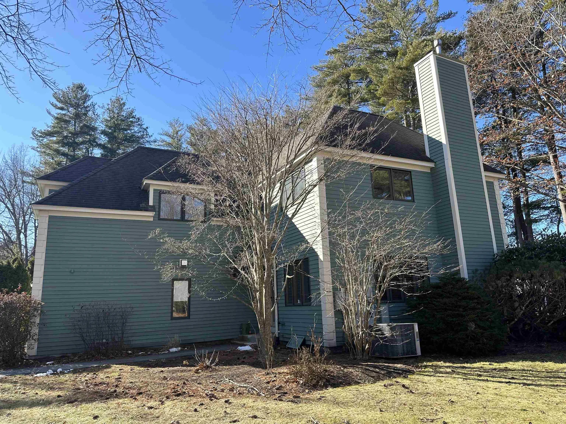33 Clearwater Drive Dover NH 03820