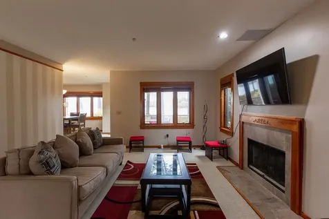 33 Clearwater Drive Dover NH 03820