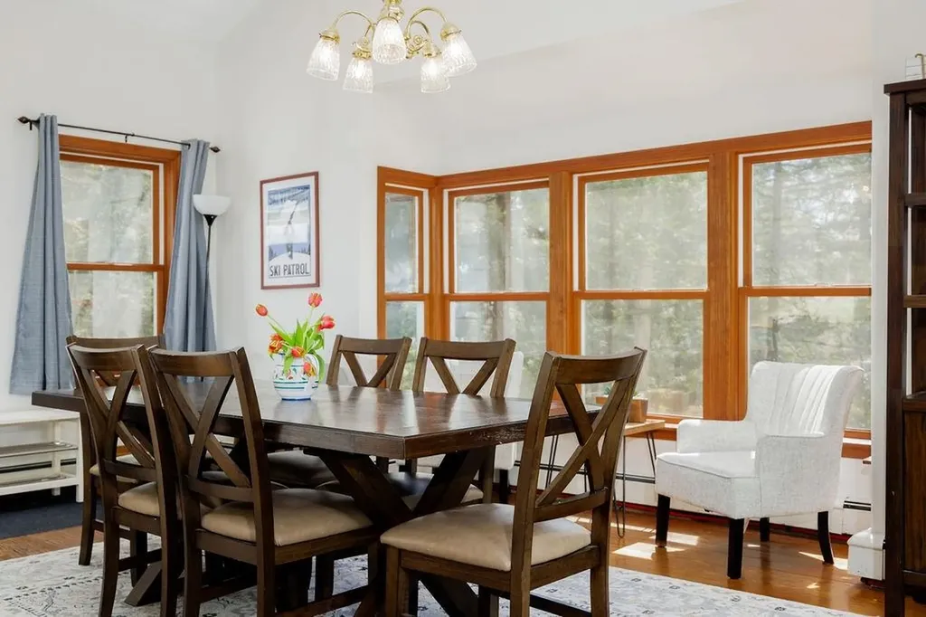 957 Marsh Family Road Hartford VT 05059