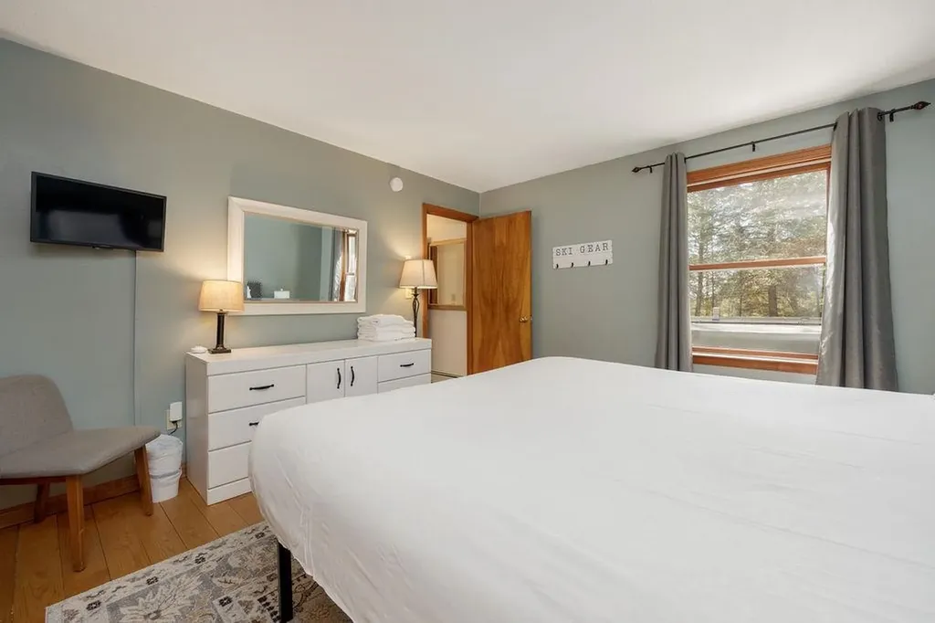 957 Marsh Family Road Hartford VT 05059