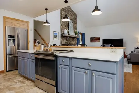 957 Marsh Family Road Hartford VT 05059