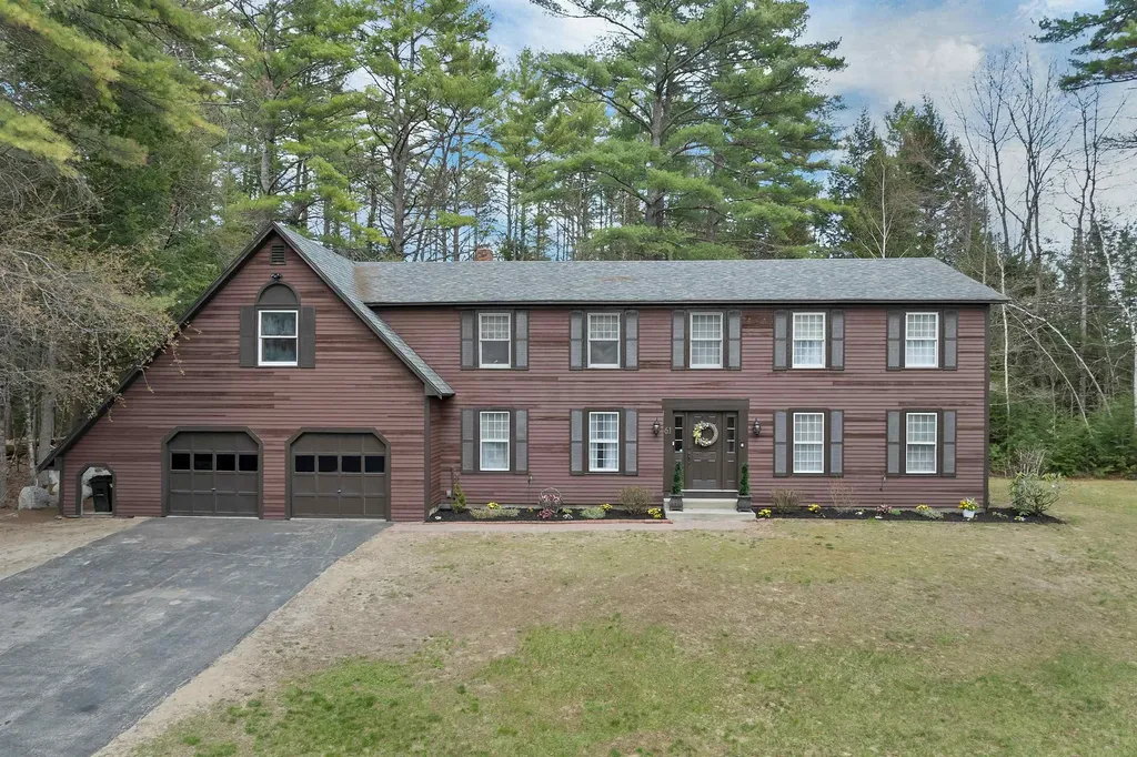 61 Union Wharf Road Tuftonboro NH 03816