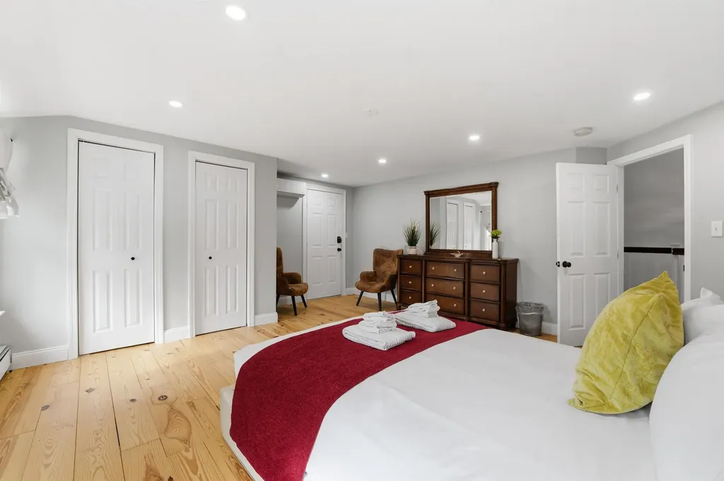 61 Union Wharf Road Tuftonboro NH 03816