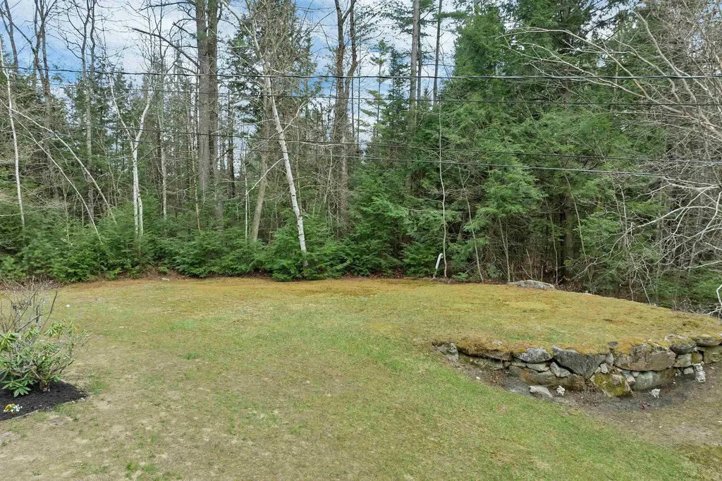 61 Union Wharf Road Tuftonboro NH 03816