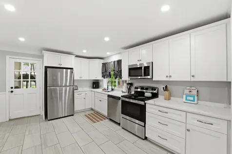 61 Union Wharf Road Tuftonboro NH 03816