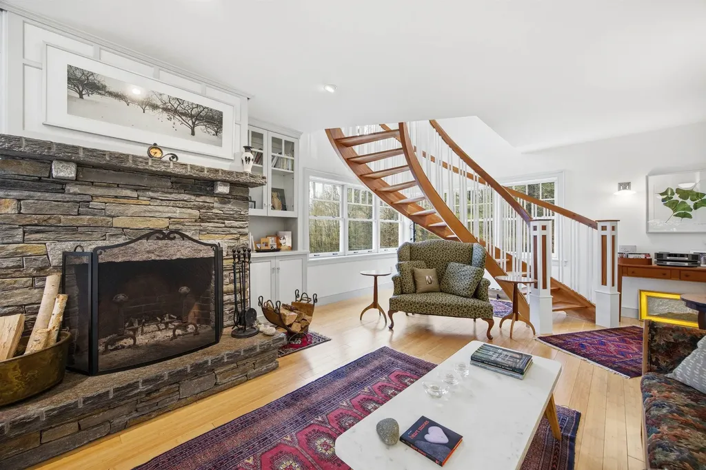 860 Yale Heights Road West Windsor VT 05089