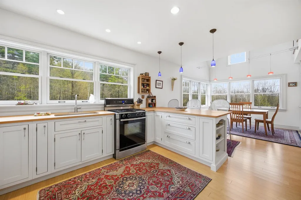 860 Yale Heights Road West Windsor VT 05089