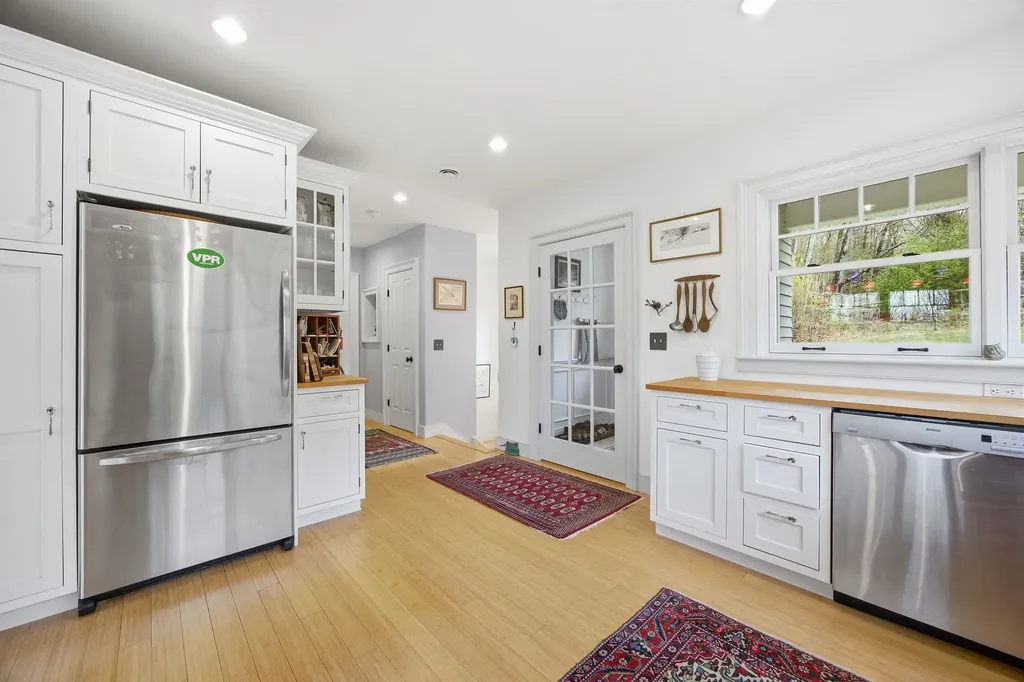 860 Yale Heights Road West Windsor VT 05089
