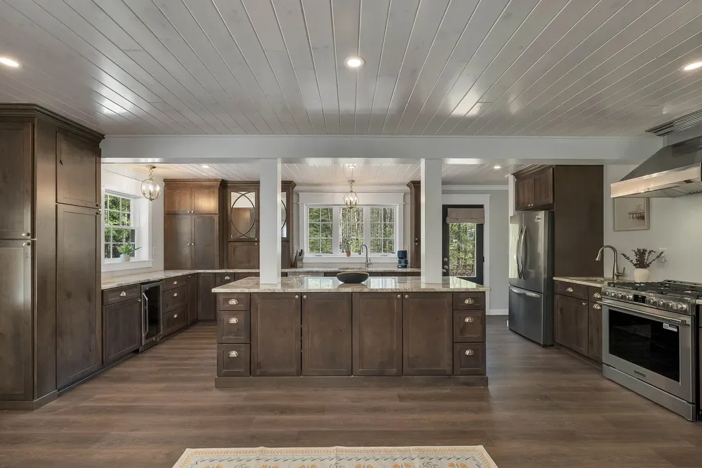 84 Maple Circle Sanbornton NH 03269
