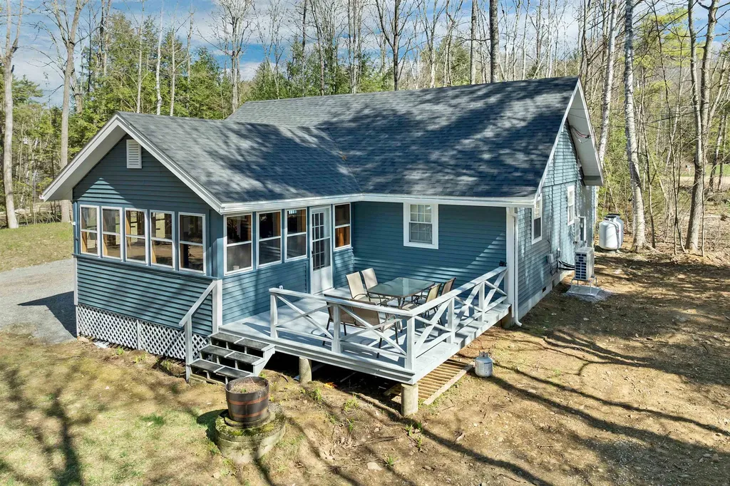 84 Maple Circle Sanbornton NH 03269