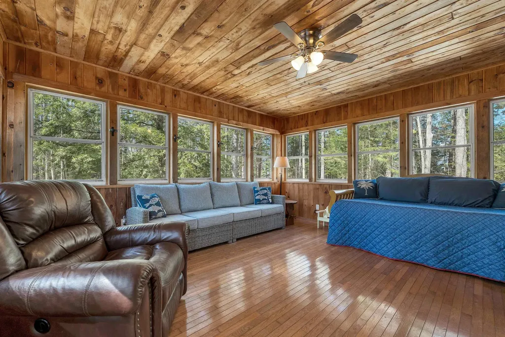 84 Maple Circle Sanbornton NH 03269
