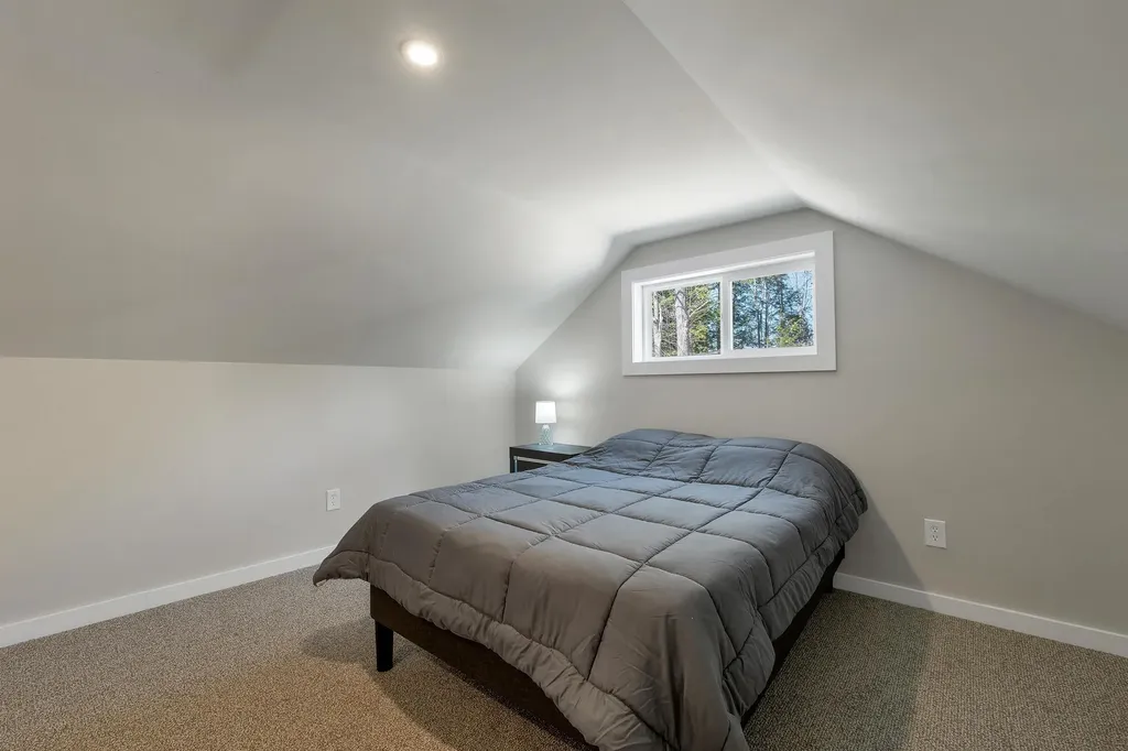 84 Maple Circle Sanbornton NH 03269