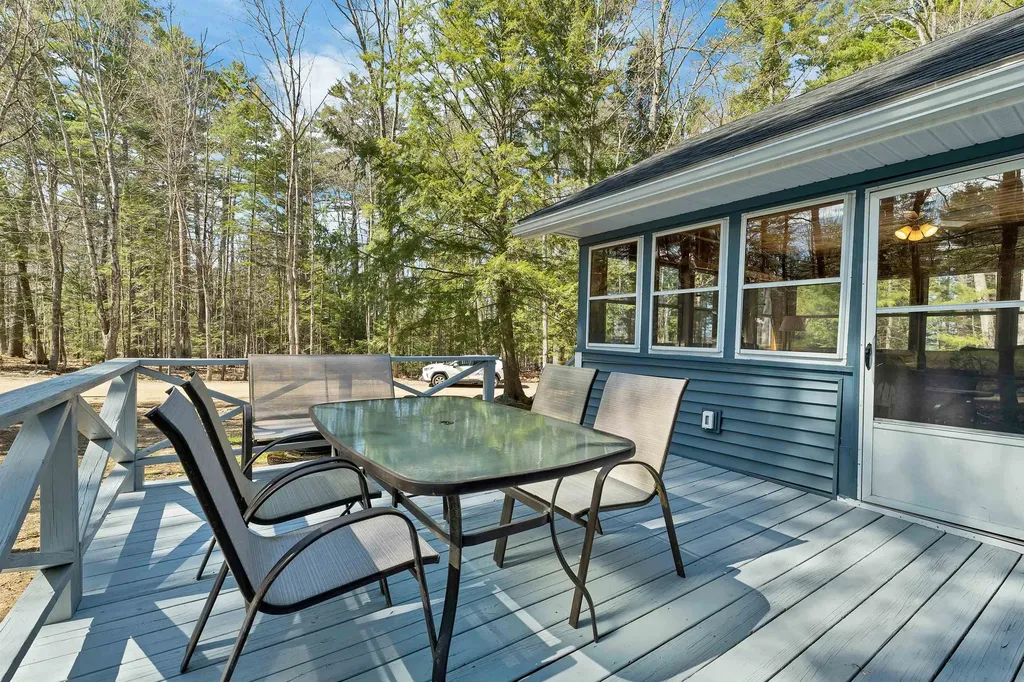 84 Maple Circle Sanbornton NH 03269