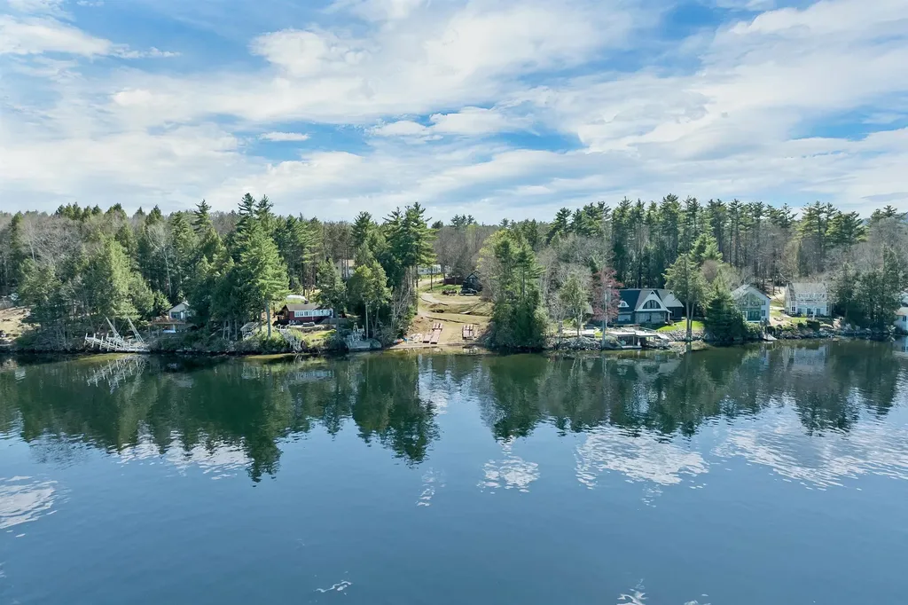 84 Maple Circle Sanbornton NH 03269