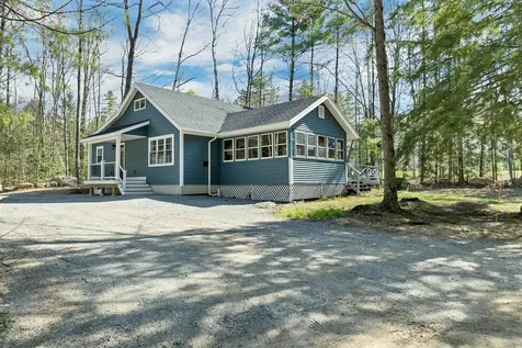 84 Maple Circle Sanbornton NH 03269