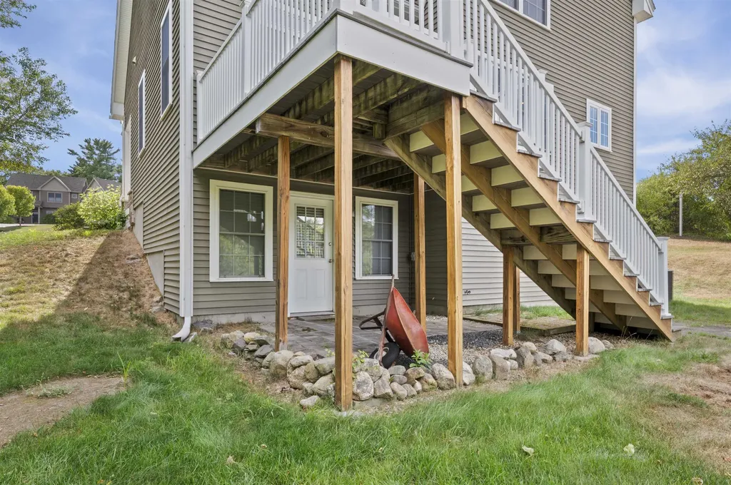 3 Orchard Hill Road Epping NH 03042