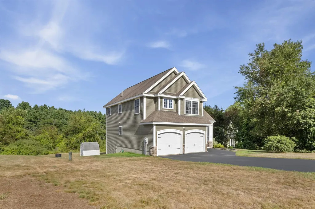 3 Orchard Hill Road Epping NH 03042
