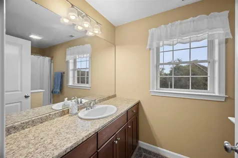 3 Orchard Hill Road Epping NH 03042