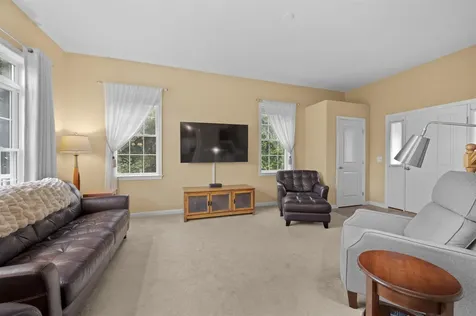 3 Orchard Hill Road Epping NH 03042