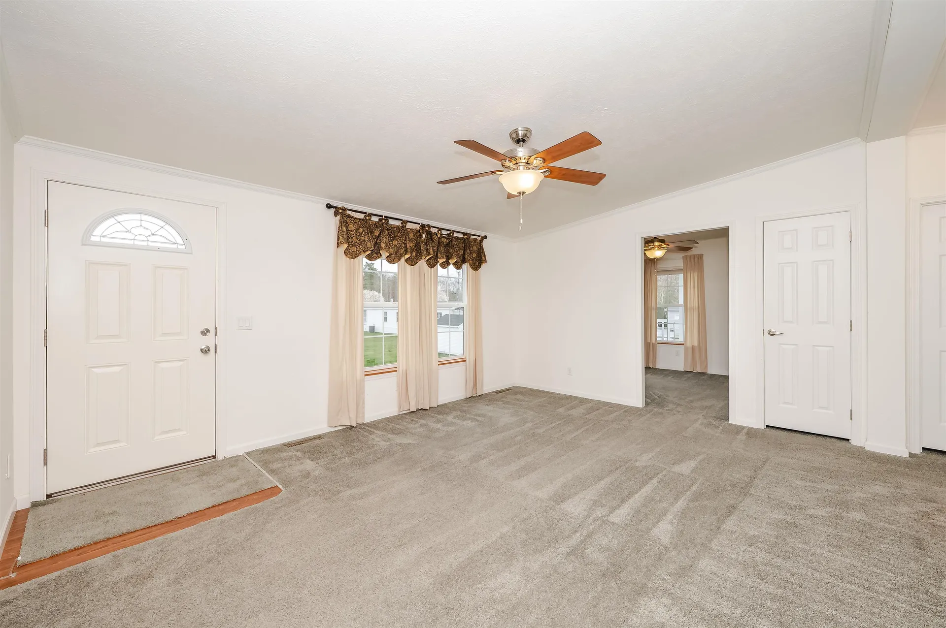 31 Meredith Drive Hampstead NH 03841
