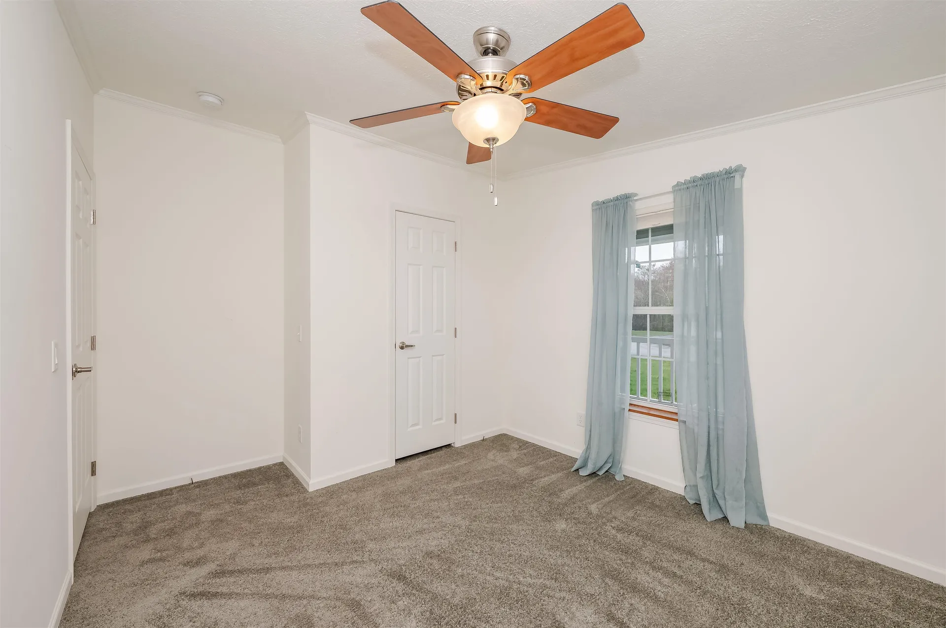 31 Meredith Drive Hampstead NH 03841
