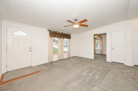 31 Meredith Drive Hampstead NH 03841