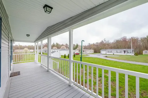 31 Meredith Drive Hampstead NH 03841