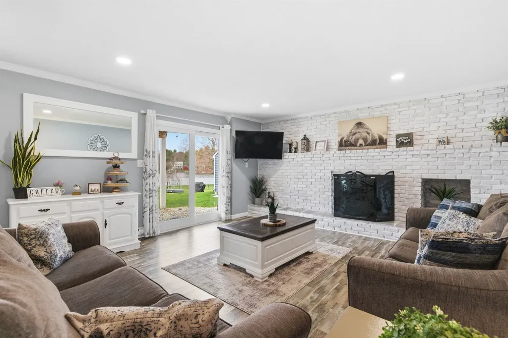 165 Georgetown Drive Barnstead NH 03225