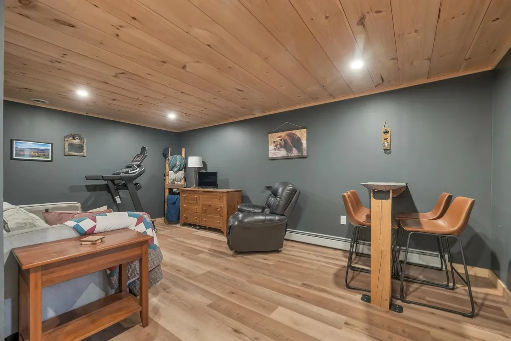 1881 Broomstick Hill Road Littleton NH 03561-4322