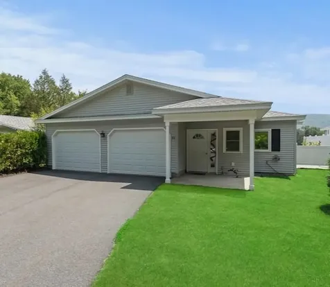 84 Magnolia Drive Brattleboro VT 05301