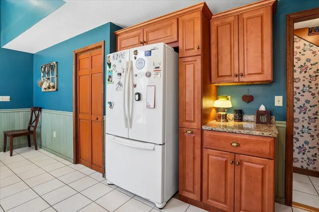 112 Hardy Road Londonderry NH 03053