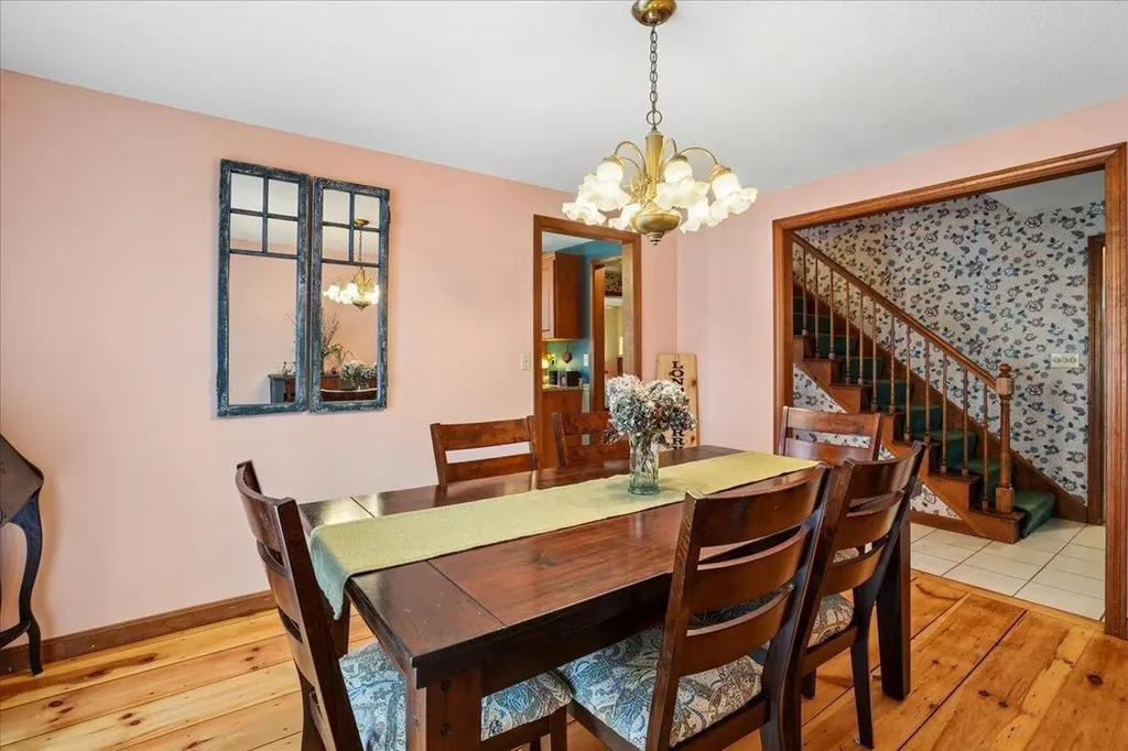 112 Hardy Road Londonderry NH 03053
