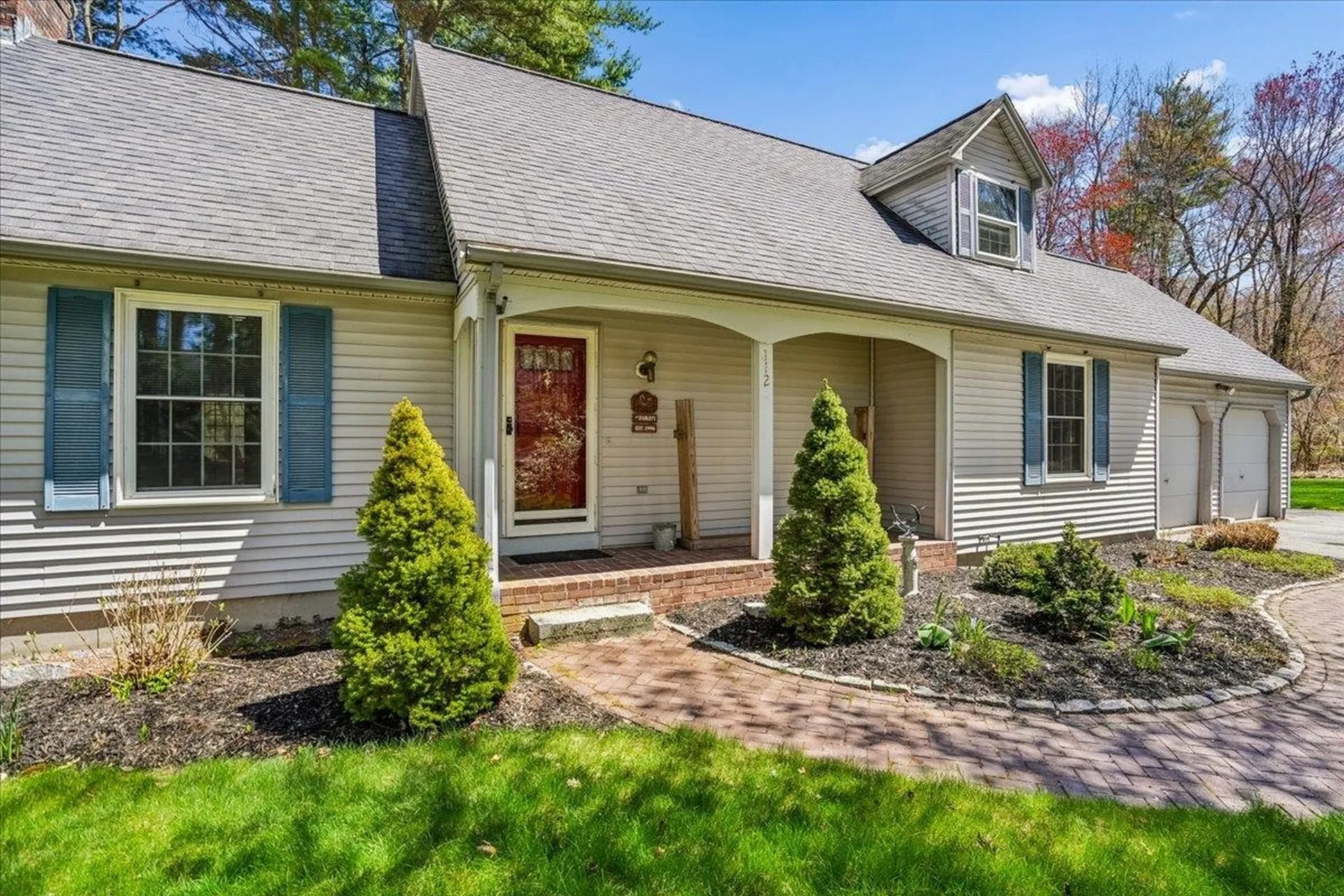 112 Hardy Road Londonderry NH 03053