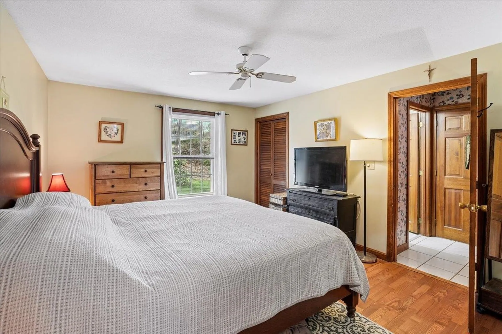 112 Hardy Road Londonderry NH 03053