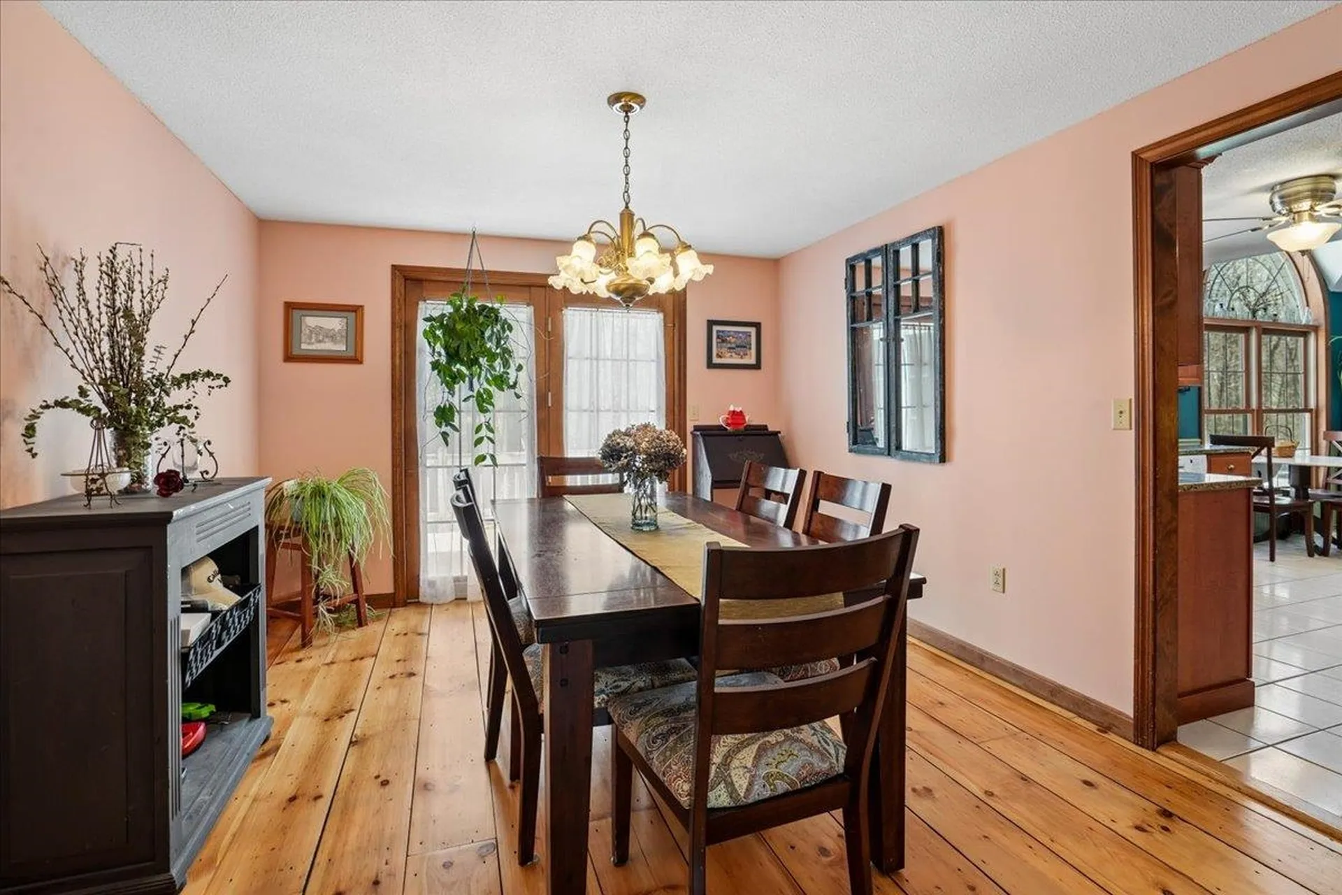 112 Hardy Road Londonderry NH 03053