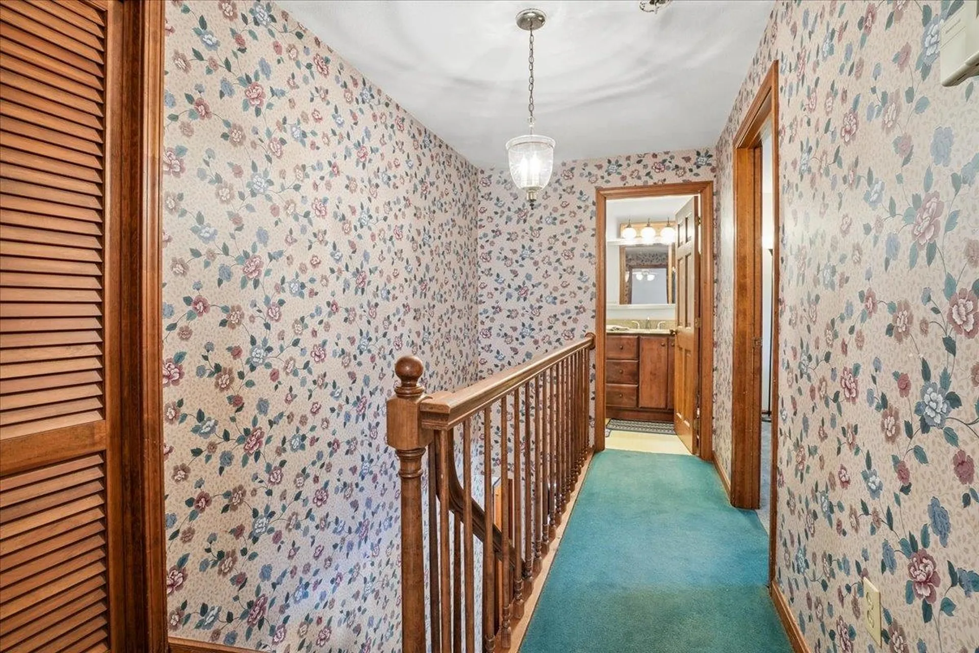 112 Hardy Road Londonderry NH 03053