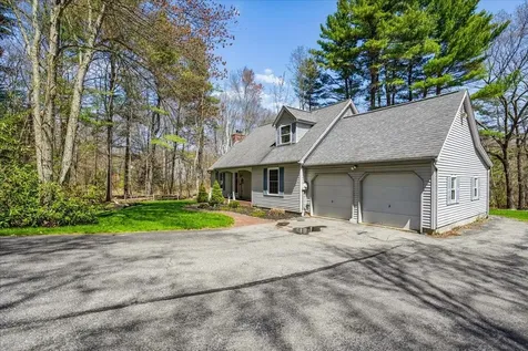 112 Hardy Road Londonderry NH 03053