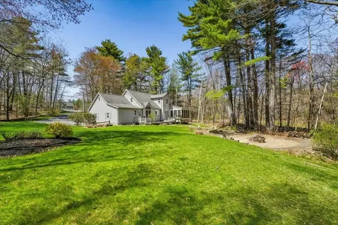 112 Hardy Road Londonderry NH 03053
