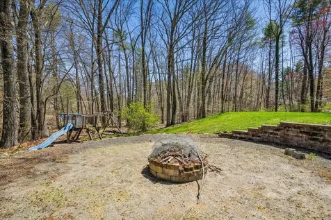 112 Hardy Road Londonderry NH 03053