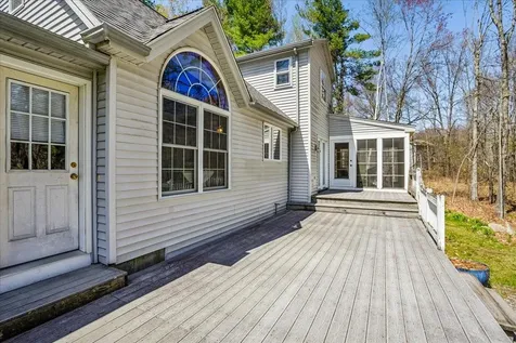 112 Hardy Road Londonderry NH 03053
