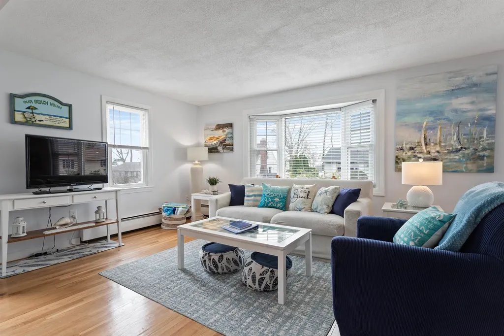 4 Hutchinson Drive Hampton NH 03842