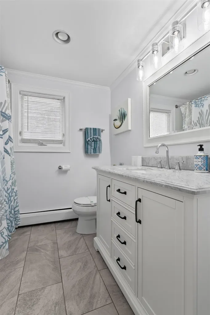 4 Hutchinson Drive Hampton NH 03842