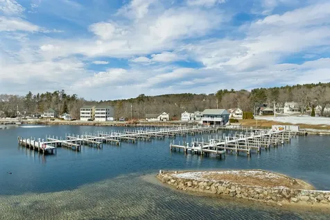 21 Pleasant Street Meredith NH 03253