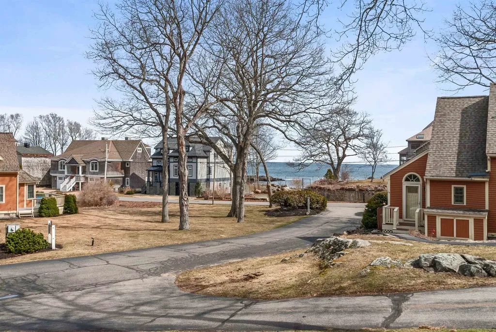 2B Rosewood Lane York ME 03909