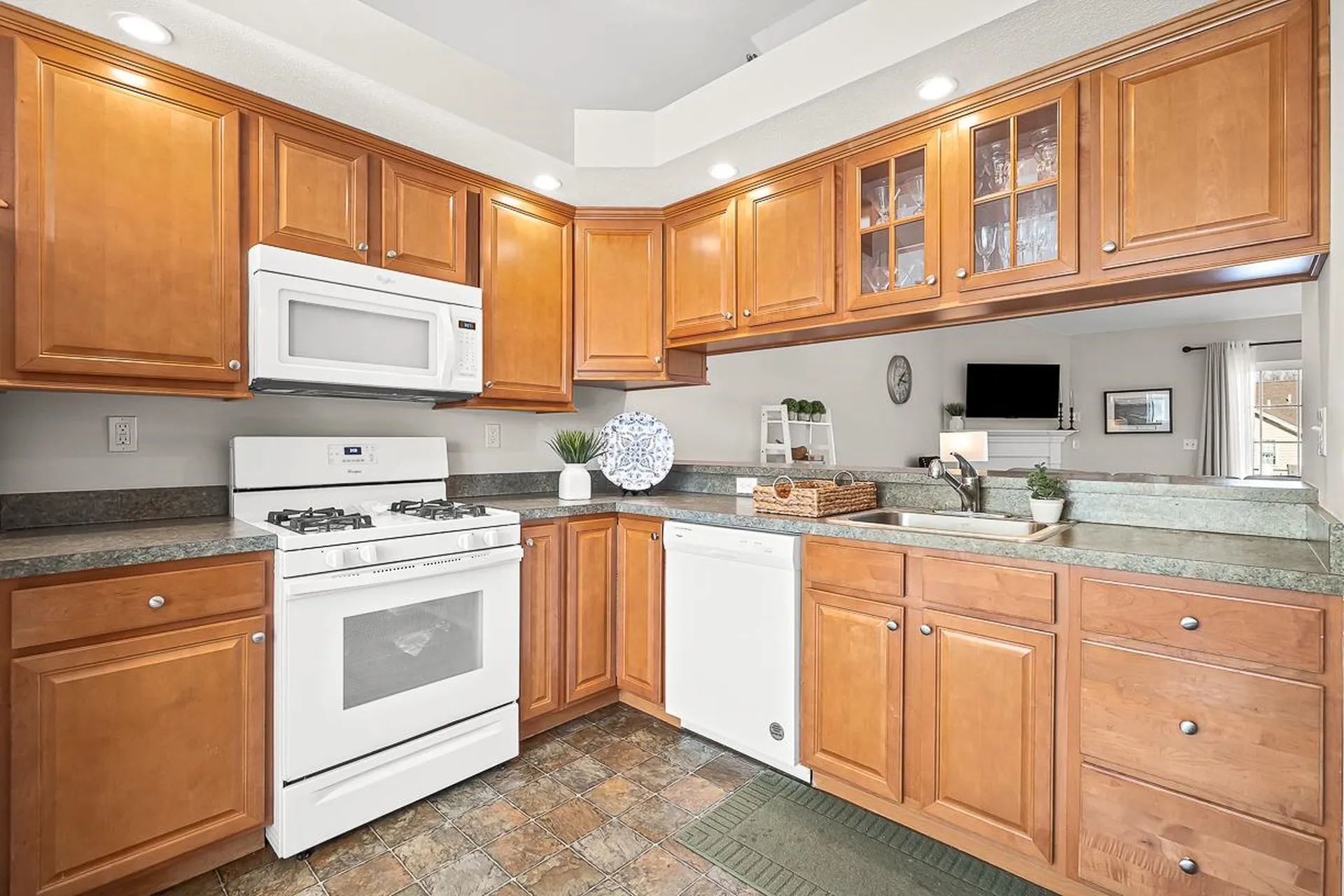 154 Hall Road Fremont NH 03044
