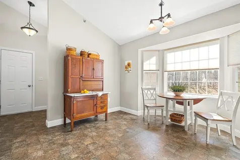 154 Hall Road Fremont NH 03044