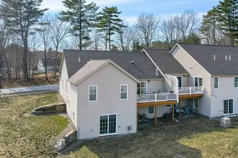 154 Hall Road Fremont NH 03044