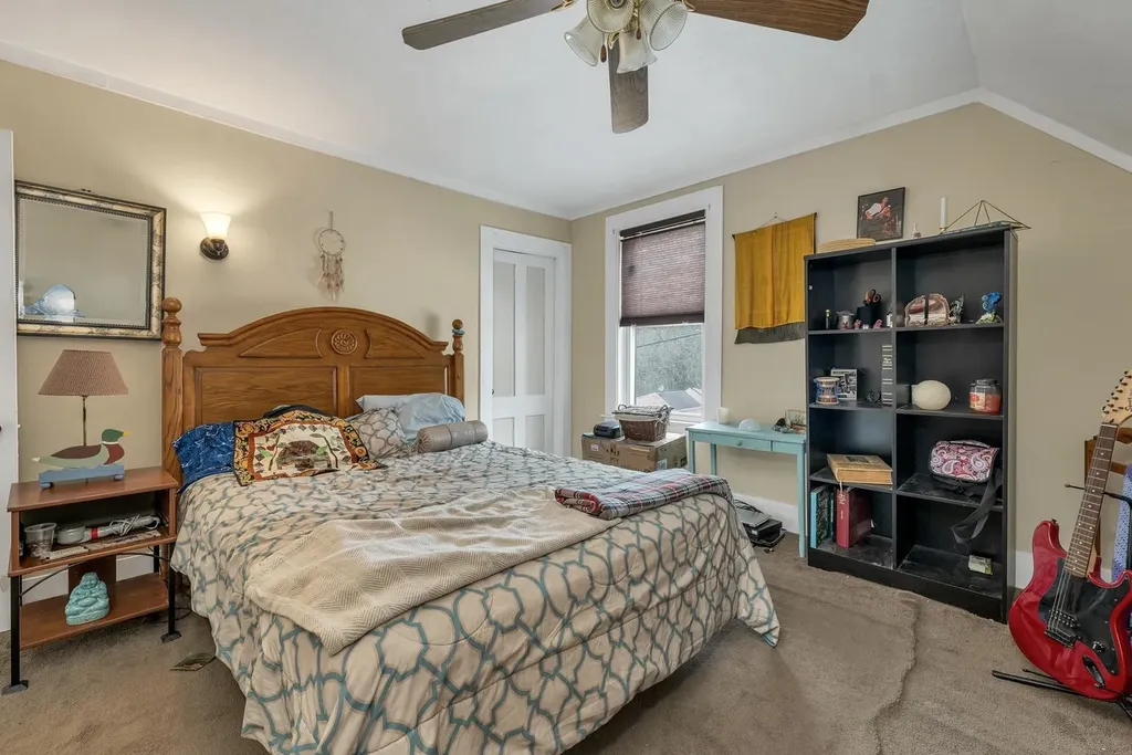 31 Pine Street Wolfeboro NH 03894-0000