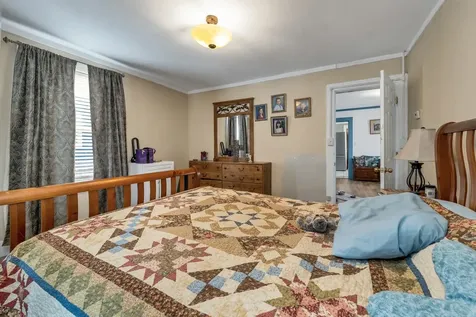 31 Pine Street Wolfeboro NH 03894-0000